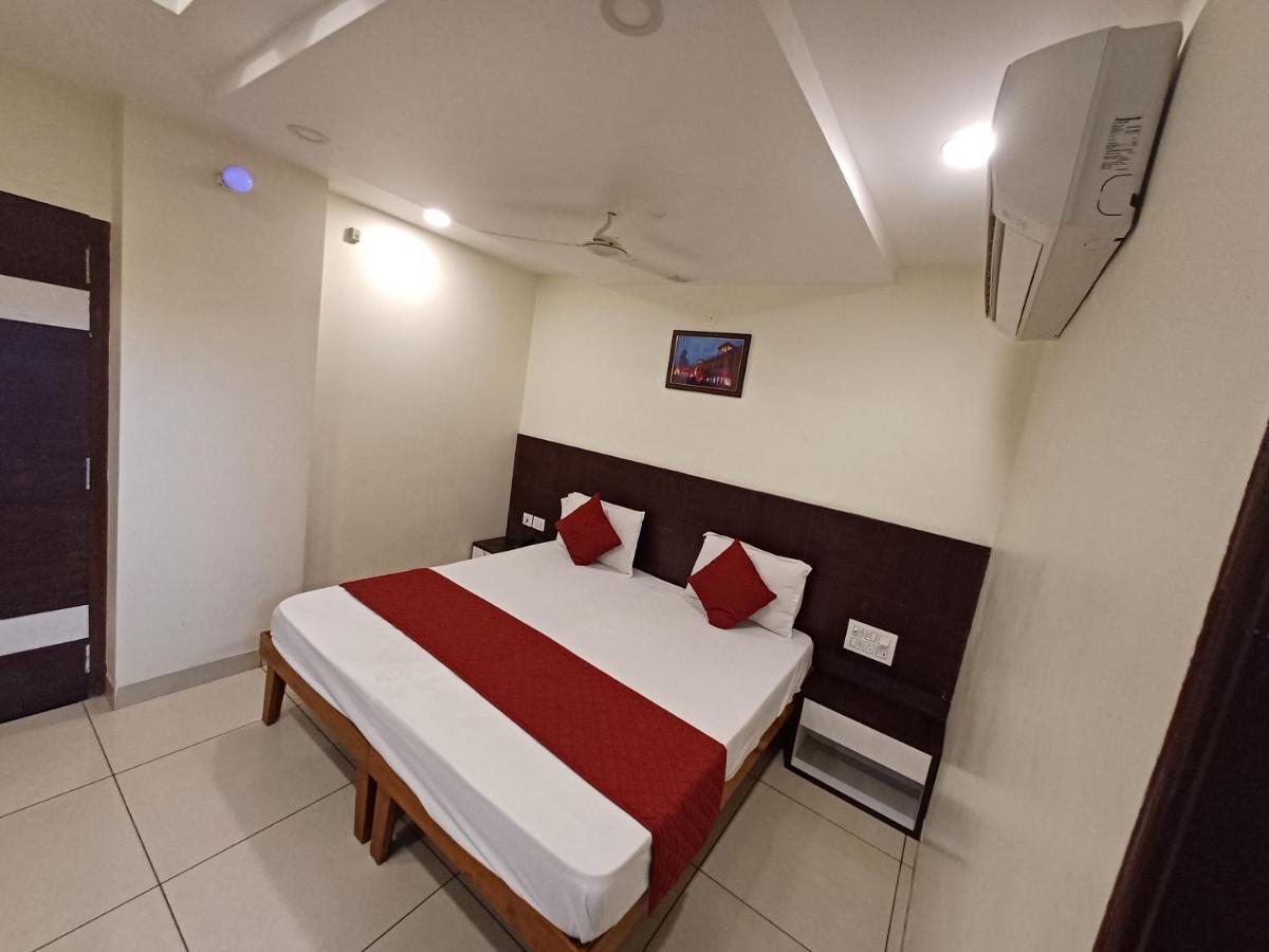 Hotel Rashika Palace Jaipur Ngoại thất bức ảnh