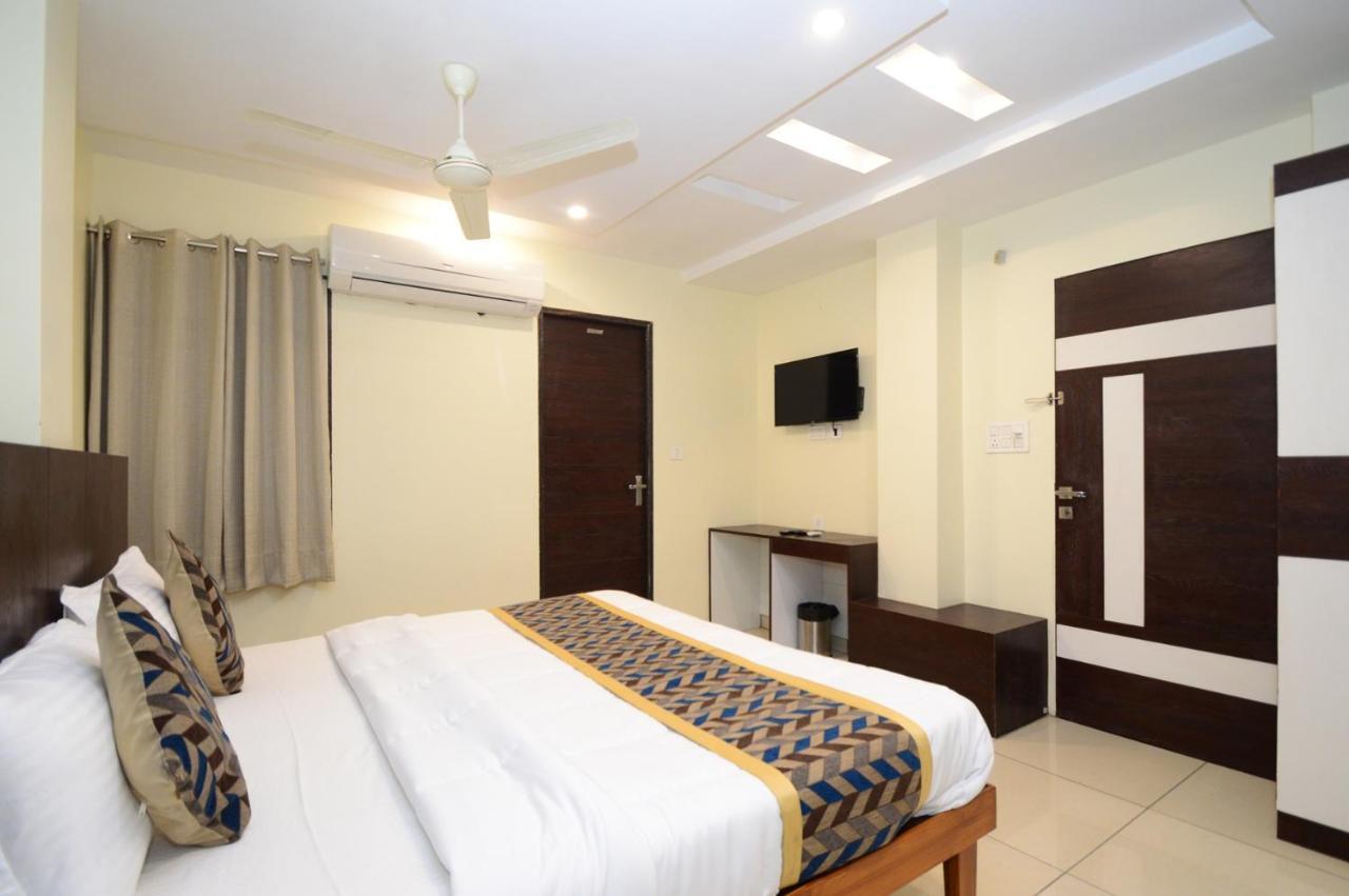 Hotel Rashika Palace Jaipur Ngoại thất bức ảnh