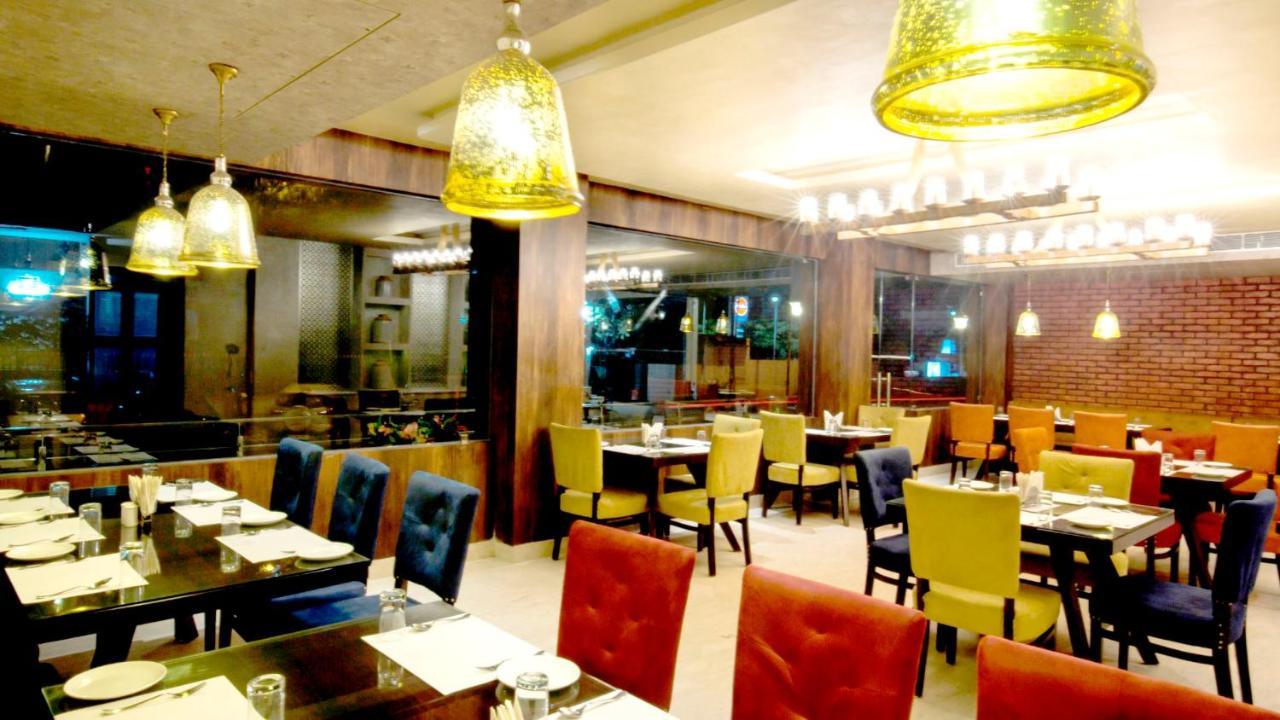 Hotel Rashika Palace Jaipur Ngoại thất bức ảnh